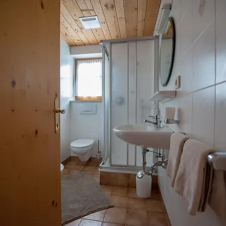 Haus Waldruhe Appartamento *